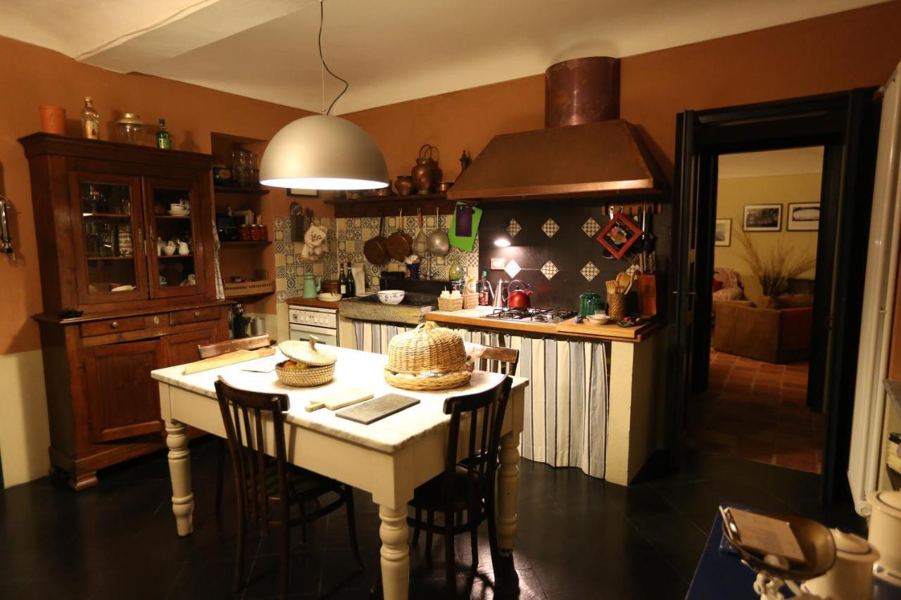 Sotto La Luna Bruna B&B Cocconato Екстер'єр фото