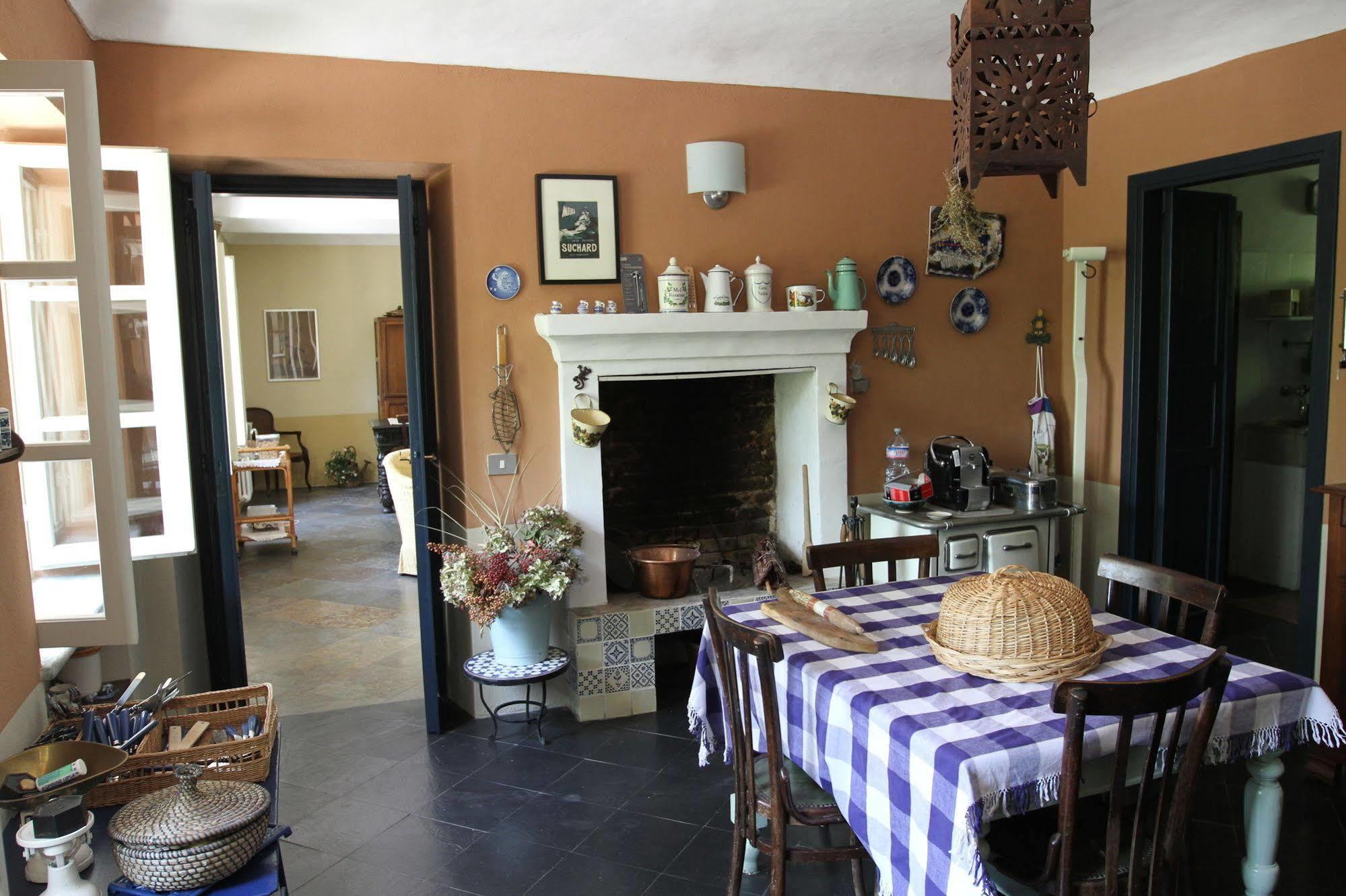 Sotto La Luna Bruna B&B Cocconato Екстер'єр фото